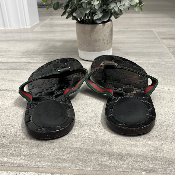 Gucci GG Thong Web Sandal - Picture 5 of 7